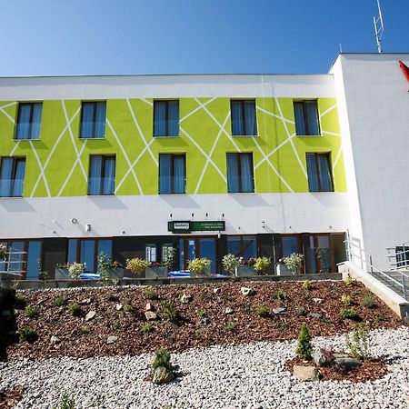 Nad Kralovnou Hotel & Restaurant Prag Exterior foto