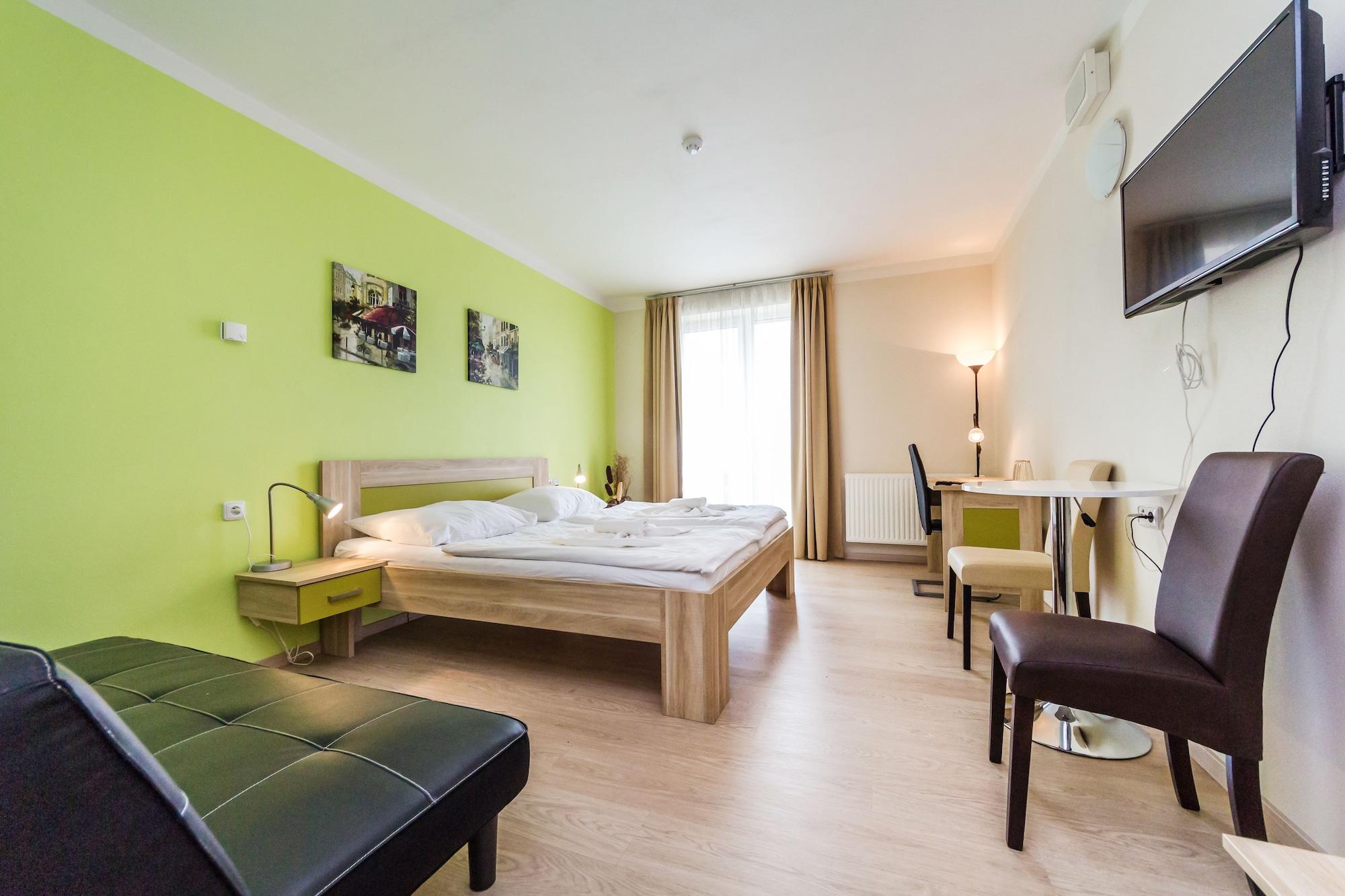 Nad Kralovnou Hotel & Restaurant Prag Exterior foto