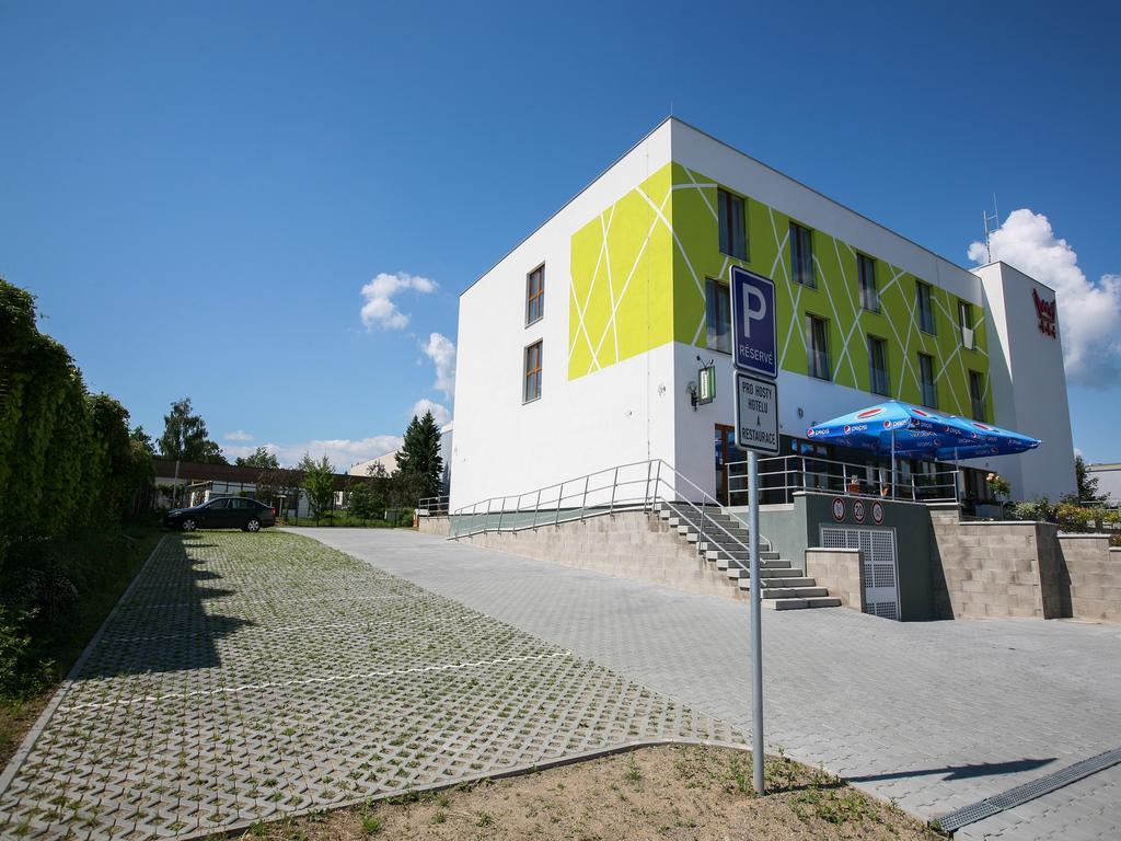 Nad Kralovnou Hotel & Restaurant Prag Exterior foto
